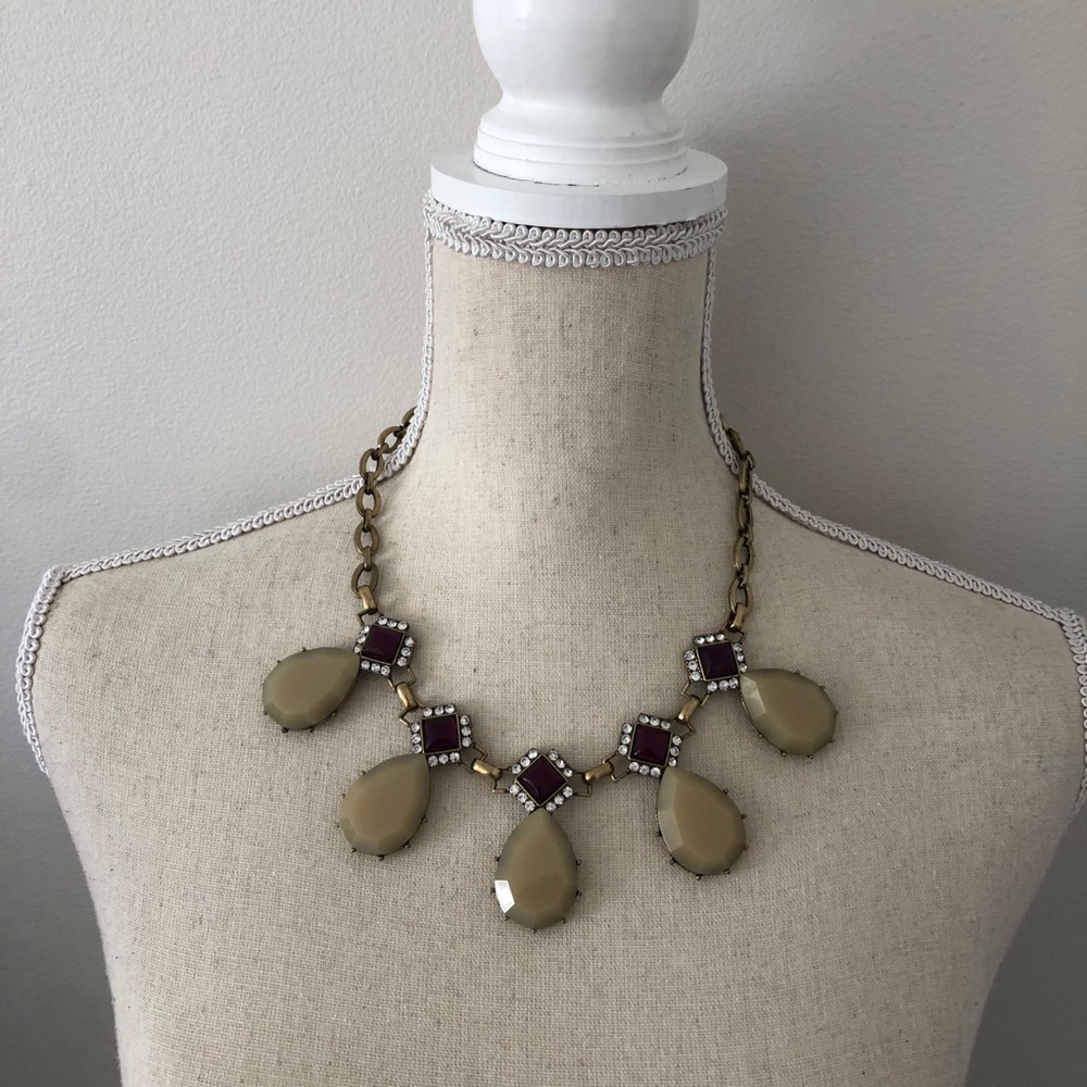 Women’s Statement Necklace